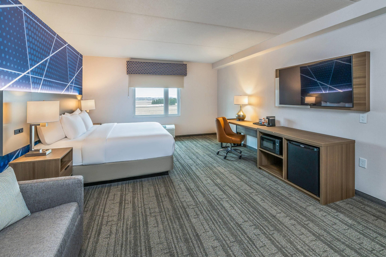 Bedroom 4, Comfort Inn & Suites, Simcoe