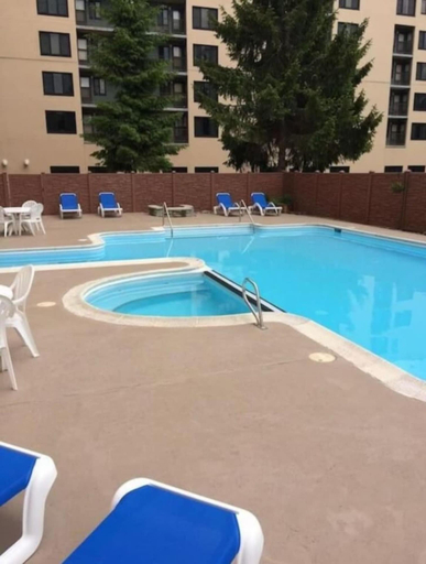 Pool, Workspace Studio Ski-in Ski-out AC, Pocahontas