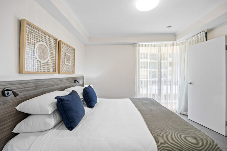 Others 5, Beachside 2-bed With Pools, Gym, BBQ and Parking, Maroochy - Maroochydore