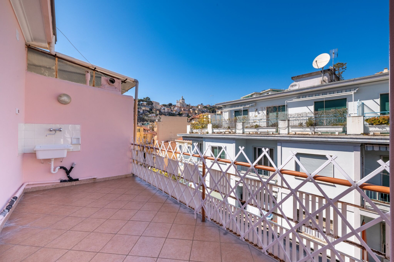 Terrace/patio 5, Sea View Central Apartment by Wonderful Italy, Imperia
