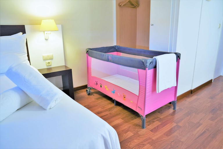 Bedroom 3, Port Feria Valencia, Valencia