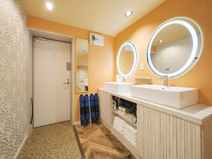 Bathroom 4, J hotel, Chiba