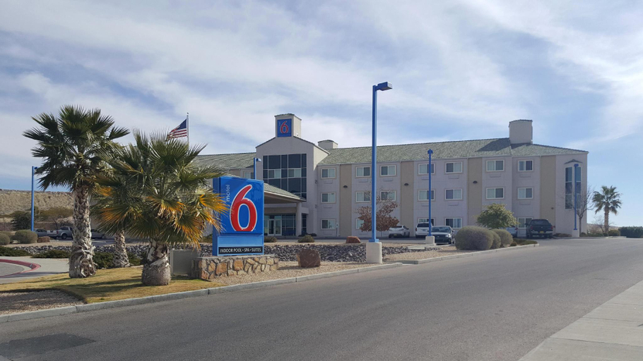 Exterior & Views 2, Motel 6 Ely, NV, White Pine
