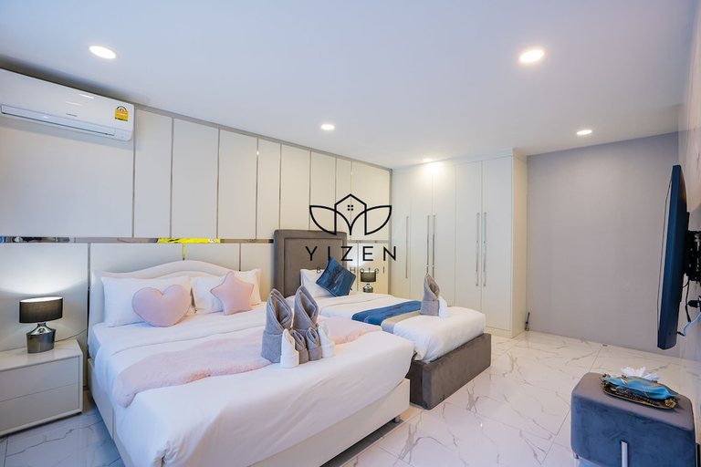 Bedroom 2, Yizen VIP Luxury Palm Springs Villas, Pattaya