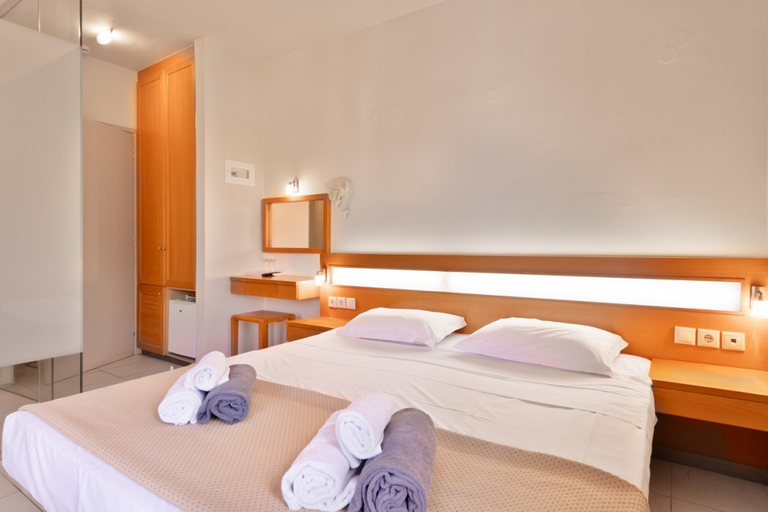 Bedroom 3, Eva Bay Resort, Crete