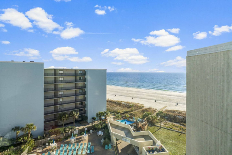 Room 4, Top of the Gulf 506 Beachfront Free Beach Chairs, Bay