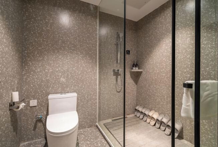 Bathroom 4, Danyang Feshang E-sports Hotel, Zhenjiang