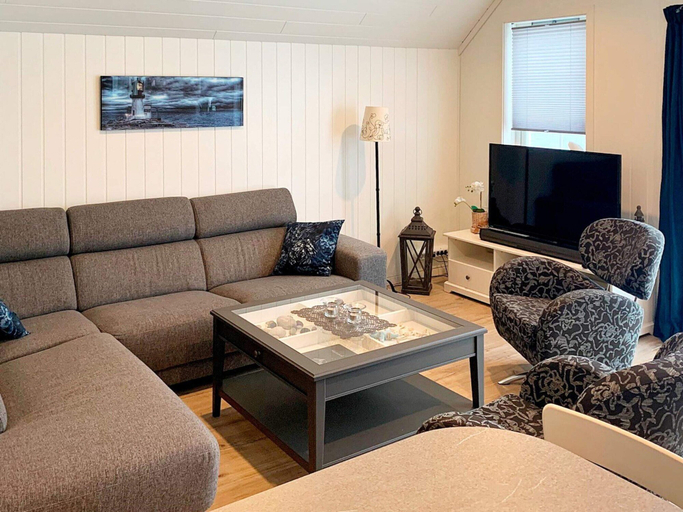 Others 5, 5 Star Holiday Home in Urangsvag, Bømlo