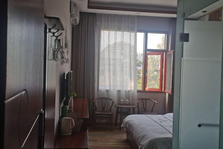 Bedroom 3, Menglian Bafang Hotel, Pu'er