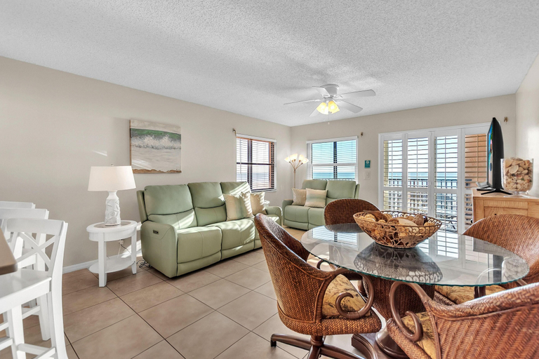 Others 4, Emerald Isle 101, Pinellas