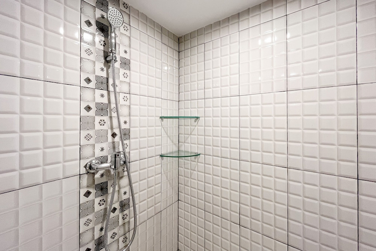 Bathroom 5, Minimalist Studio At De Prima Apartment Medan, Medan