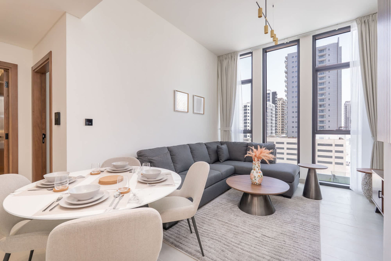 Room 4, Exceptional 1 Bedroom in Binghatti Tulip, Dubai