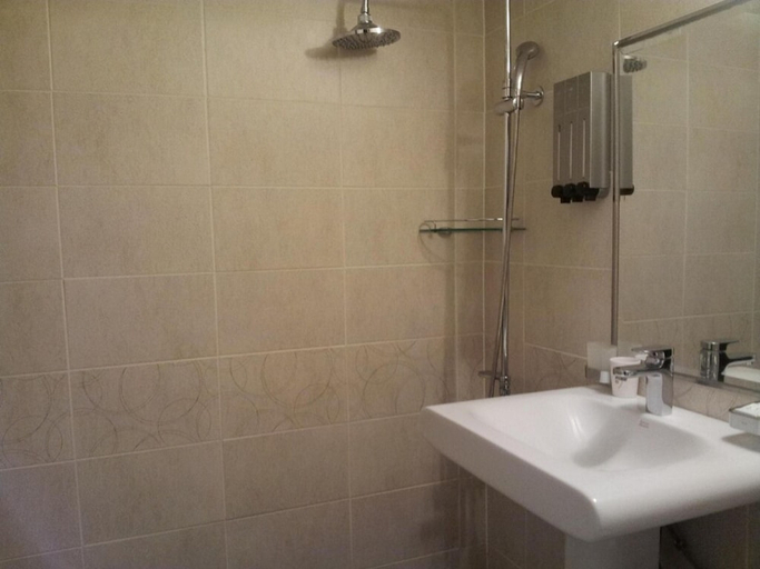 Bathroom, Hotel Namoo, Cheongwon