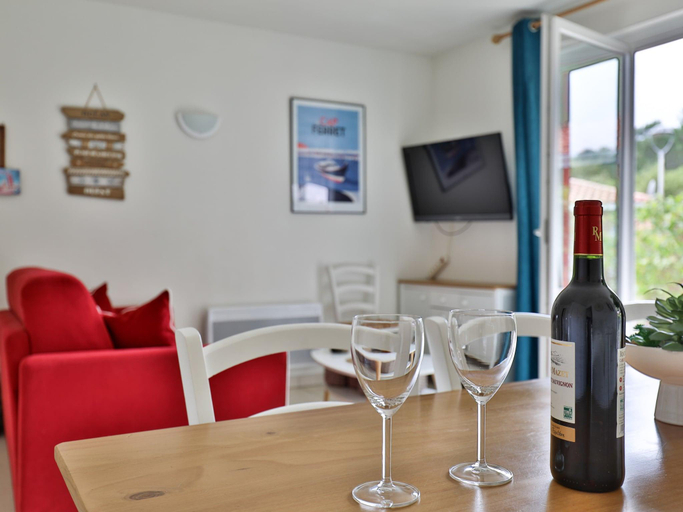4, Stylish villa in Parentis-en-Born, Landes