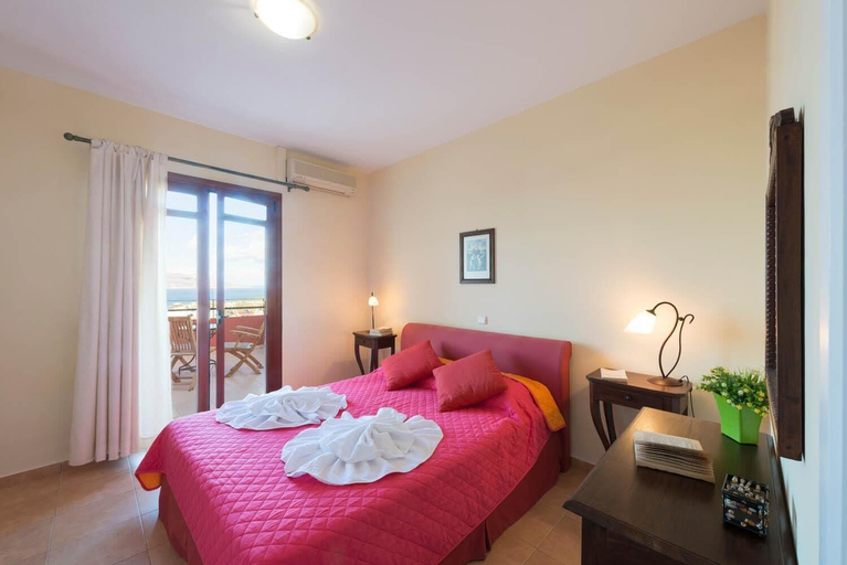 Room 2, Villa Persephone in Plaka, Crete