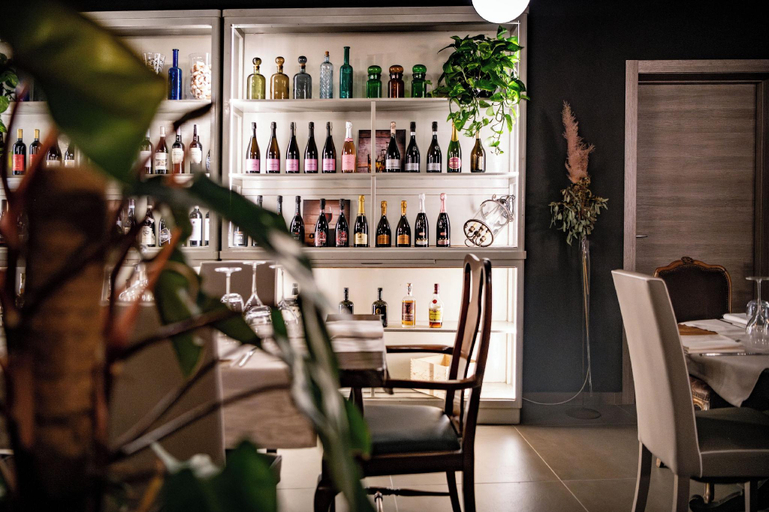 Food & Drinks 5, Hotel Cavallo Bianco, Reggio Nell'Emilia