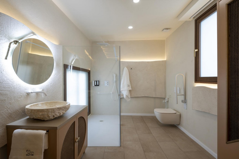 Bathroom 4, Palatina Concept Suites, Granada