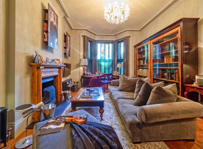 Living area 3, Holland Park Classic High Ceilings Luxury 2 Bed, London