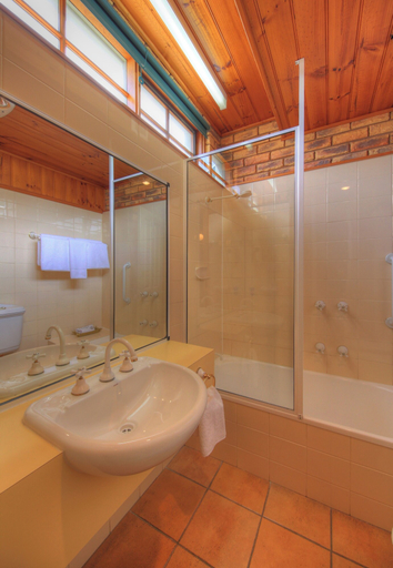 Bathroom 4, Stanley Village Waterfront Accommodation, Circular Head