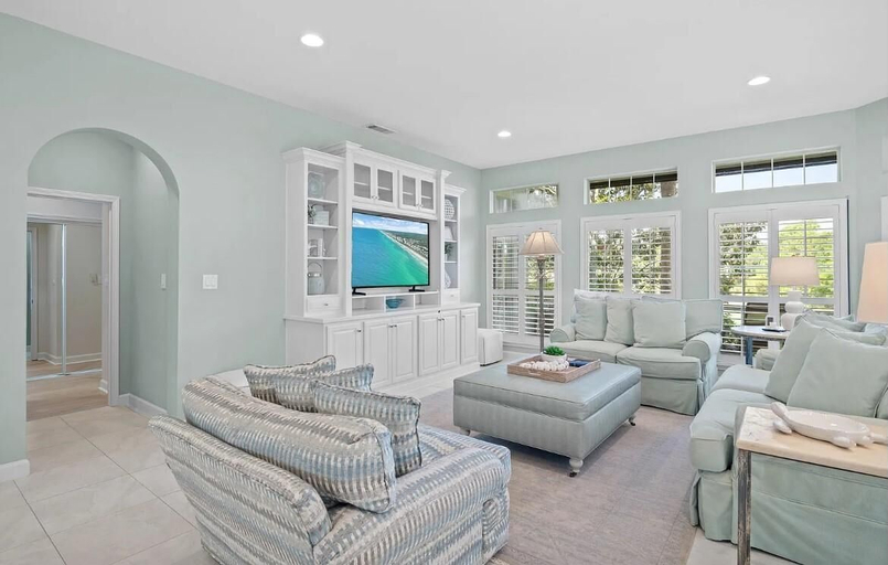 Living area 2, Tivoli by the Sea 5286, Walton