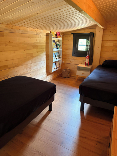Bedroom 3, Cabanes et Lodges du Belvedere, Ain