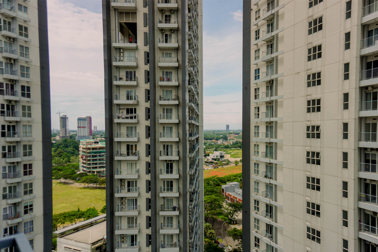Others 2, Best Homey and Modern 1BR at Casa De Parco Apartment By Travelio, Tangerang