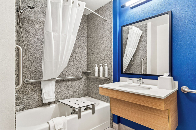 Bathroom 3, Spark by Hilton Kingsland, Camden