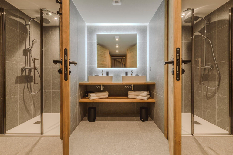 Bathroom, Apartment in Megeve Near Fornelet Cable Car, Haute-Savoie
