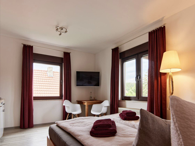 Room 2, Haus Freigeist - zum Gartenblick, Harz