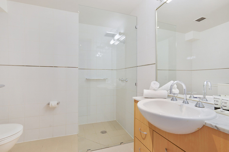 Bathroom 4, Central 1-Bedroom Apartment with City Views, Sydney