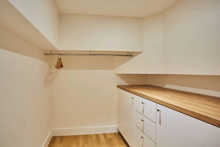 Others 4, Superb Trocadero-arc de Triomphe Apartment, Paris