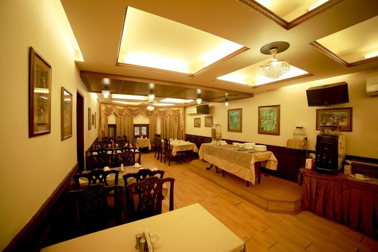 Food & Drinks 5, Palace on Ganges, Varanasi