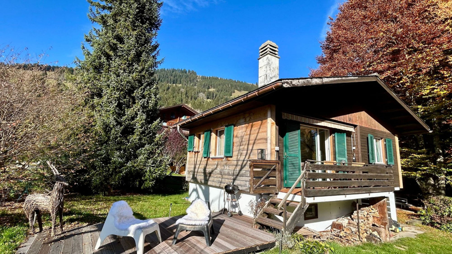 Room 4, Le Petite Chalet in Rougemont, Pays-d'Enhaut