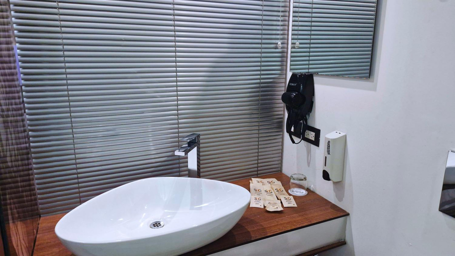 Bathroom 4, Bogota 100 Design Hotel By Sarasti, Santafé de Bogotá