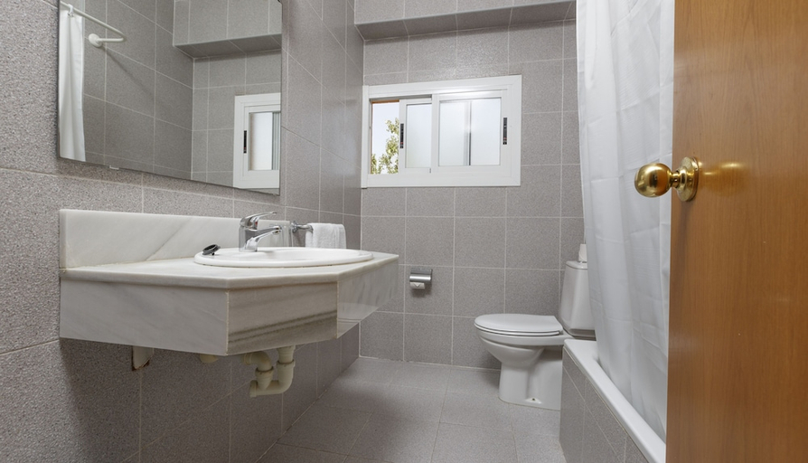 Bathroom 4, Hotel Golf Beach, Baleares
