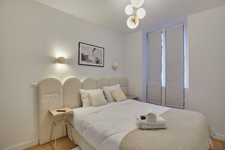 Room 3, Modern air-conditioned apartment - Canal St Martin, Paris