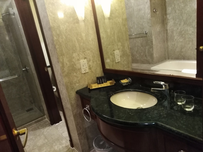Bathroom 3, KL Apartment Suites at Times Square, Kuala Lumpur