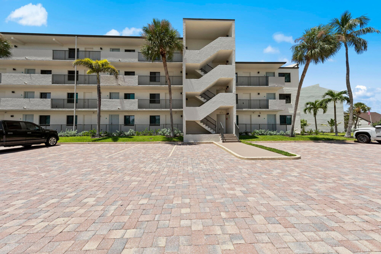 Room 3, Loggerhead Cay 472 - Beach Front Pet-friendly, Lee
