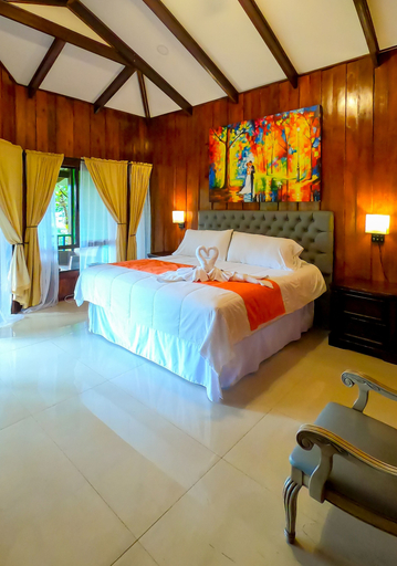 Bedroom, Heliconias Lodge and Rainforest, Upala