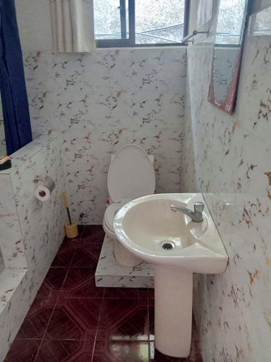 Bathroom 5, Papaya Guesthouse