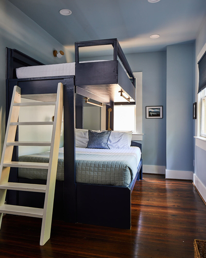 Room 4, Charles on 11th - Beautifully Restored Historic Southside Home Walkable Perfect for Groups, Jefferson