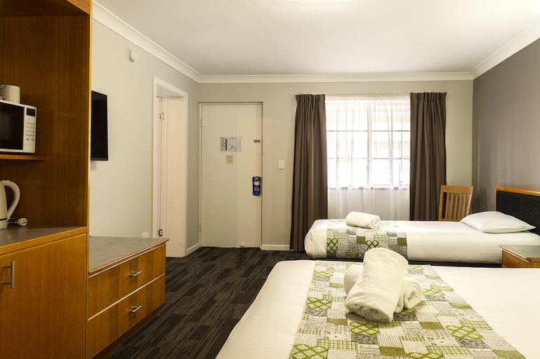 Bedroom 2, Country Motel Ipswich, Ipswich - Central