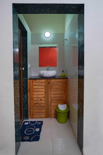 Bathroom, Mathura Resort, Raigarh