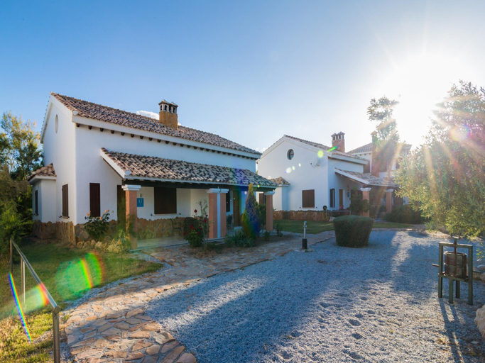 2, Ibipozo Vacation Home with Pool, Jaén