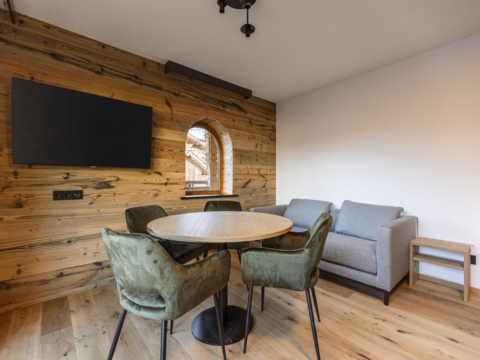 4, Lavish Apartment With Sauna in Tyrol, Reutte