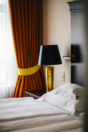 Bedroom 2, Relais And Chateaux Hotel Bulow Palais, Dresden