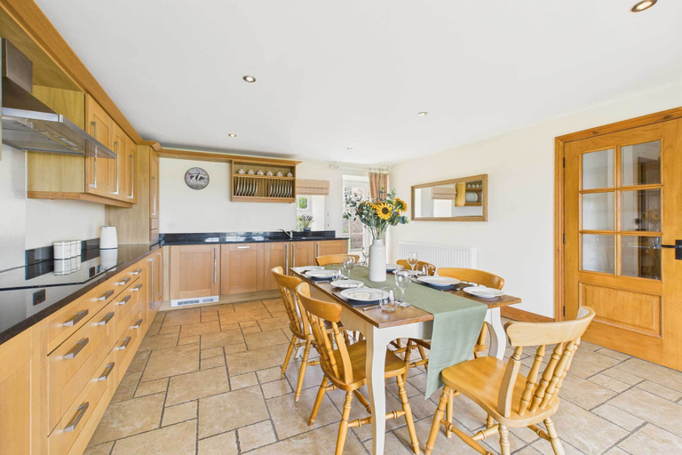Room 4, Host Stay Dolphin Dream, Northumberland