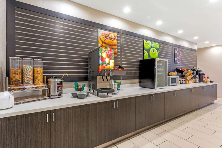 Food & Drinks 4, La Quinta Inn And Suites Odessa North Sienna Tower, Midland