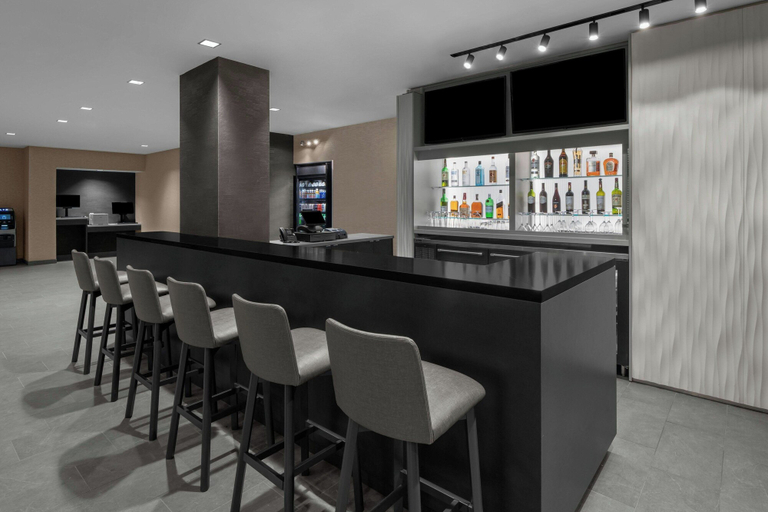 Food & Drinks 5, Courtyard by Marriott Clearwater Beach, Pinellas