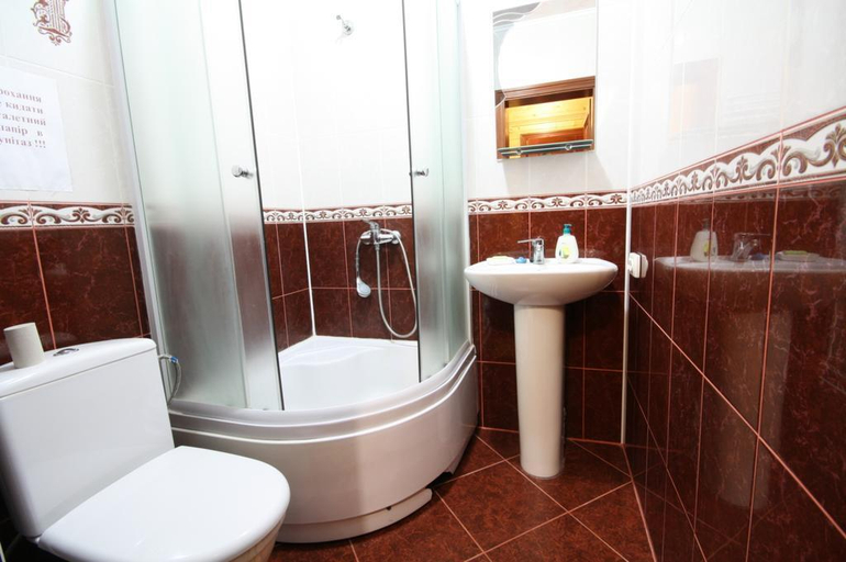 Bathroom 3, Goryanka Hotel, Iaremchans'ka